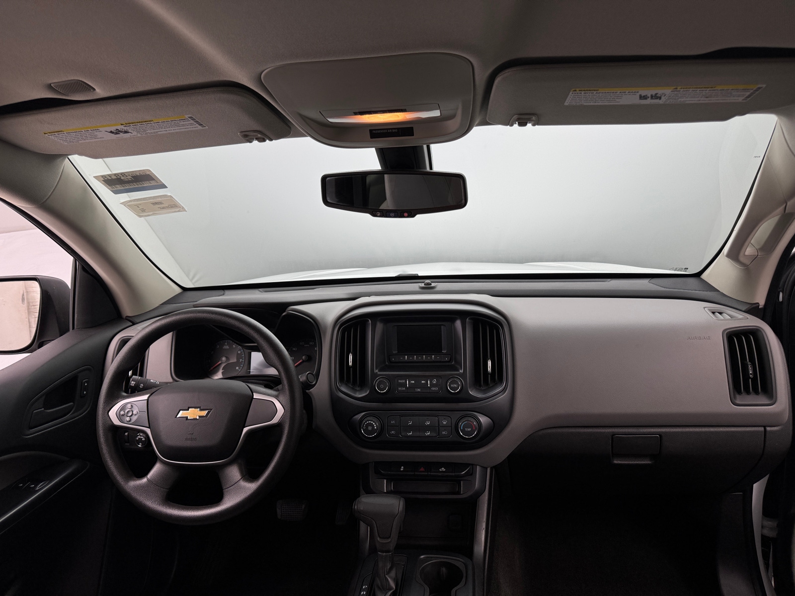 Thumbnail: 2016 Chevrolet Colorado - 3