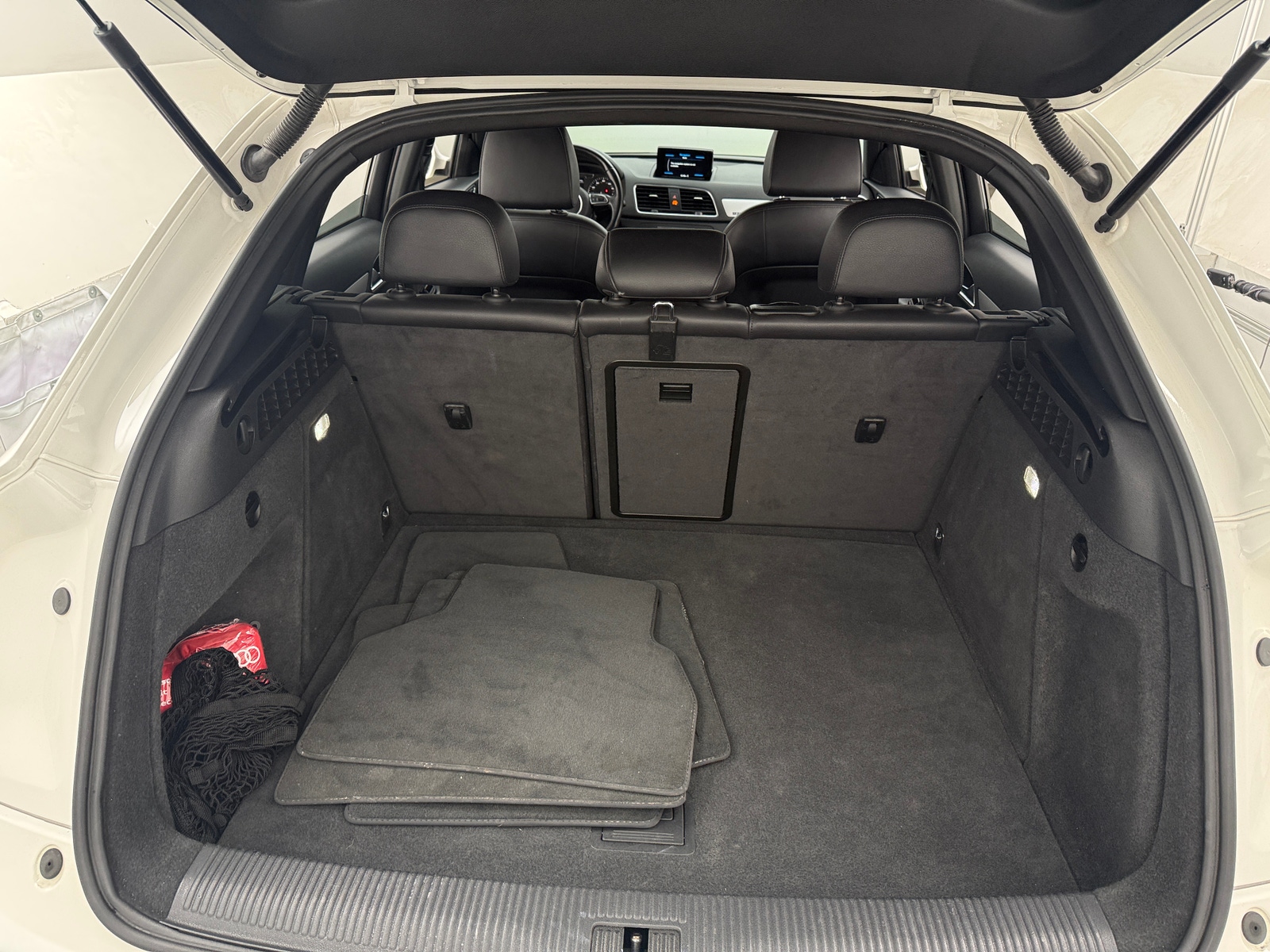 Thumbnail: 2017 Audi Q3 - 6