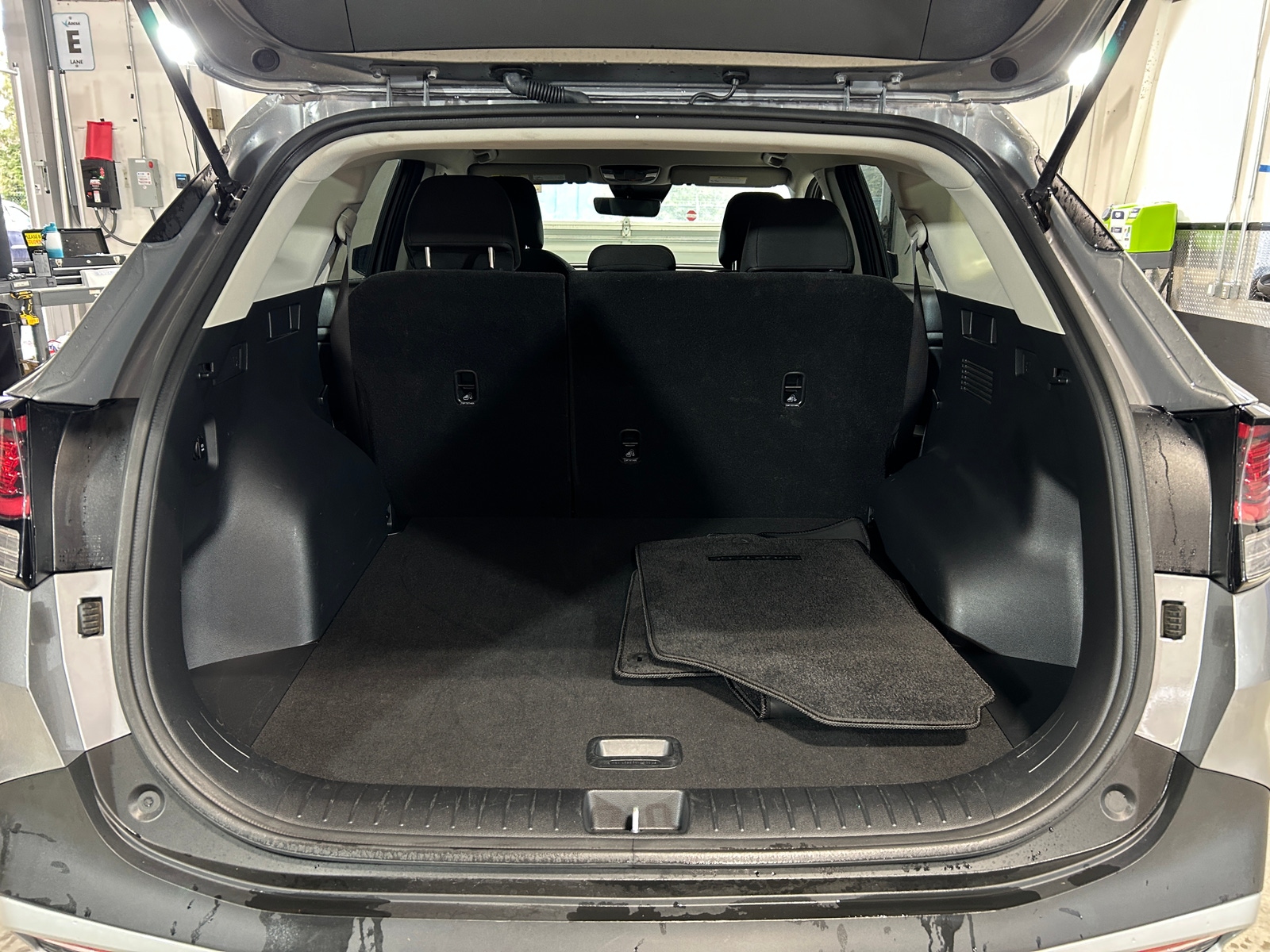 Thumbnail: 2025 Kia Sportage - 7