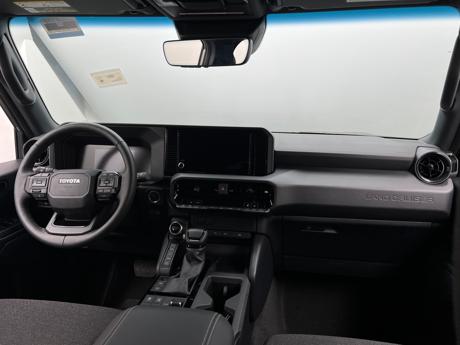 Thumbnail: 2025 Toyota Land Cruiser - 3