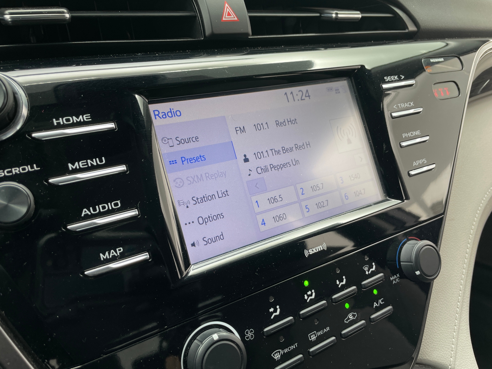 Thumbnail: 2020 Toyota Camry - 4