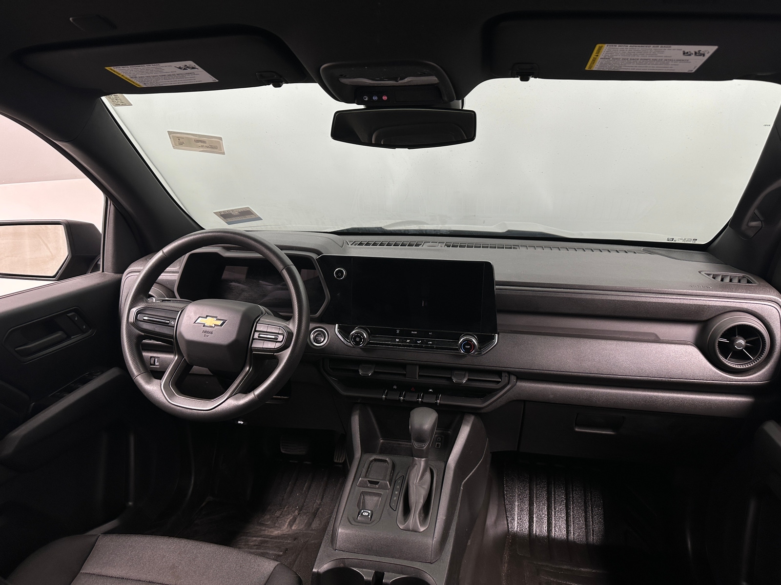 Thumbnail: 2023 Chevrolet Colorado - 3