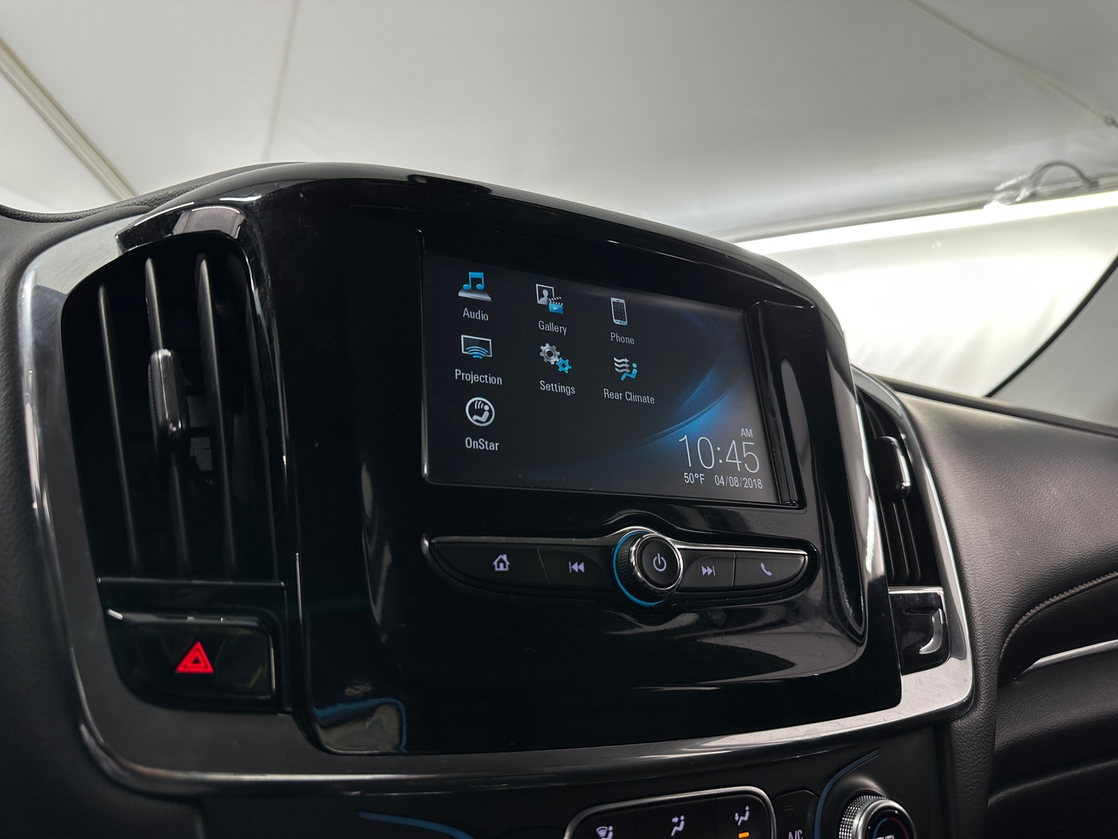 Thumbnail: 2018 Chevrolet Traverse - 4