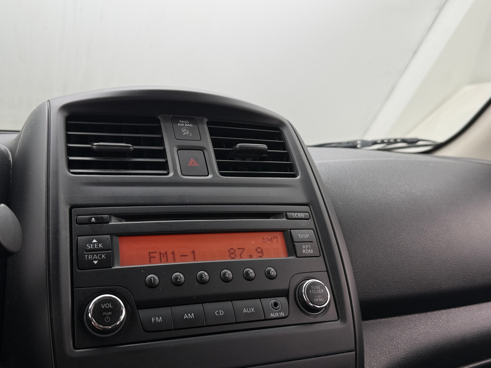 Thumbnail: 2016 Nissan Versa - 4