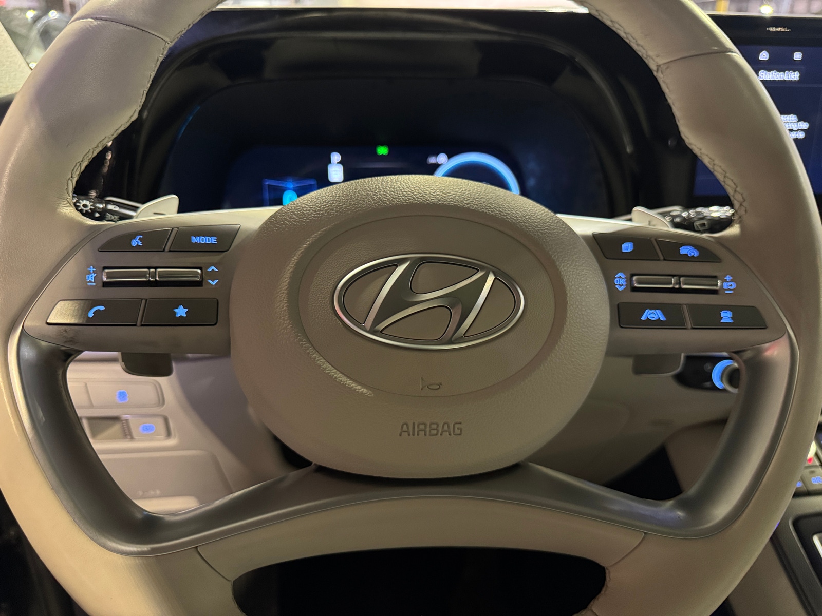 Thumbnail: 2023 Hyundai Palisade - 4