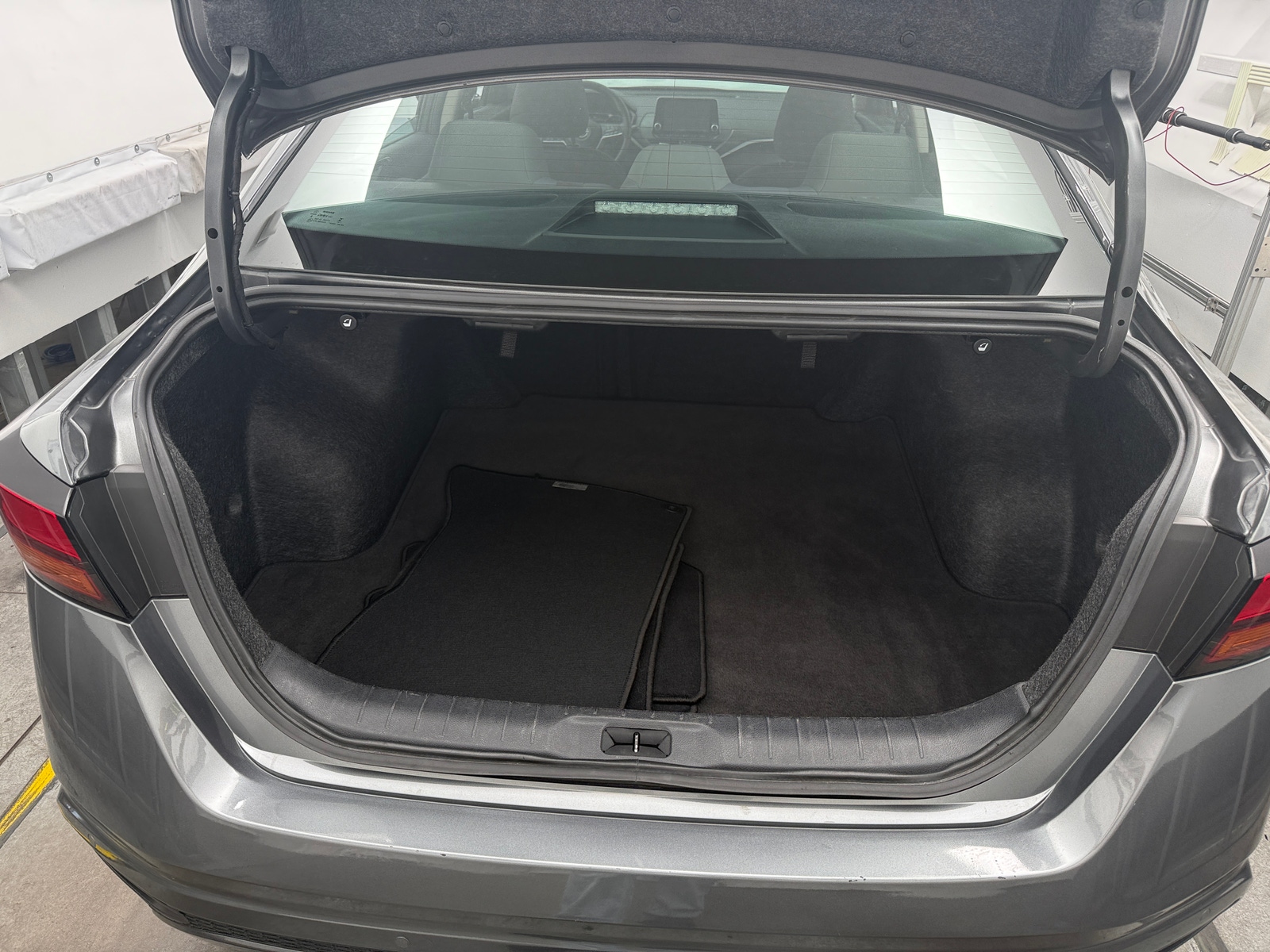 Thumbnail: 2025 Nissan Altima - 7