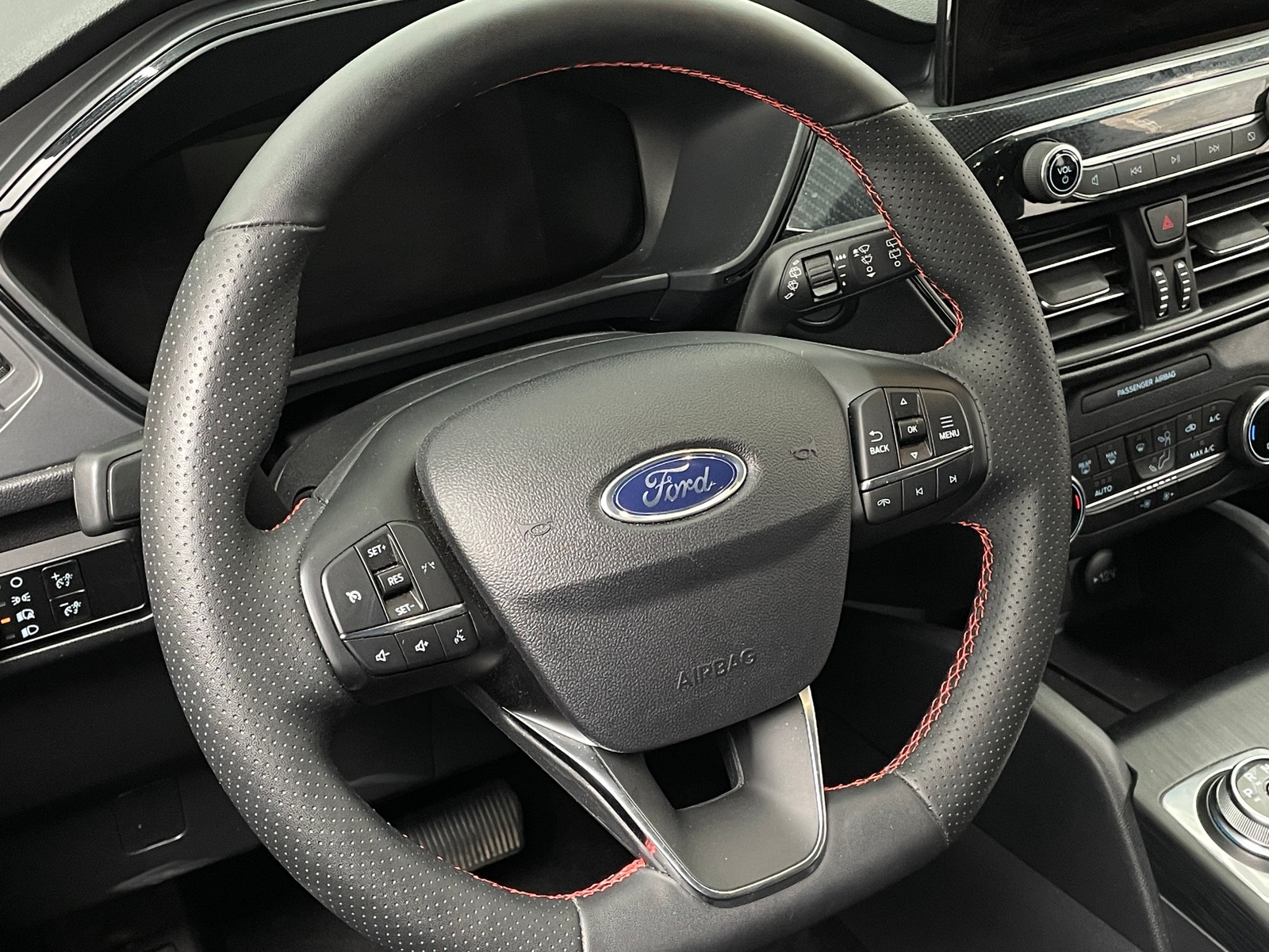 Thumbnail: 2025 Ford Escape - 5