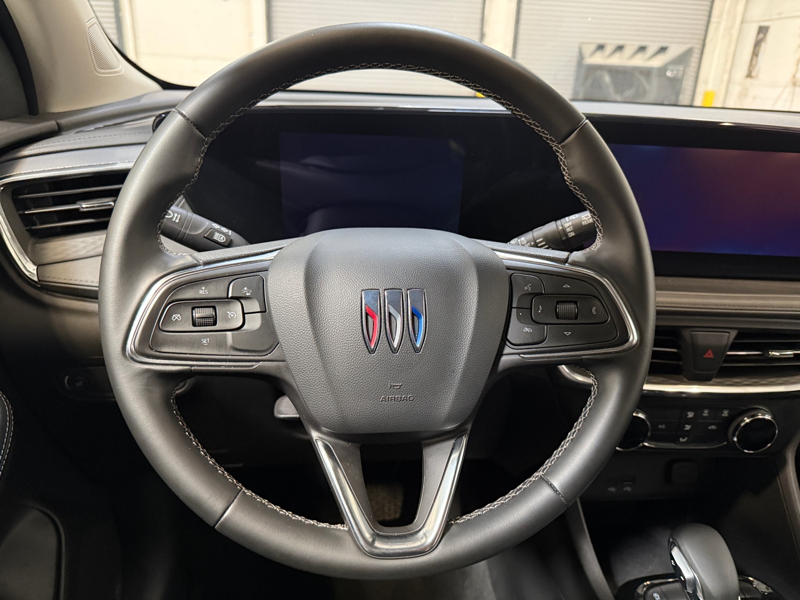 Thumbnail: 2025 Buick Encore GX - 5