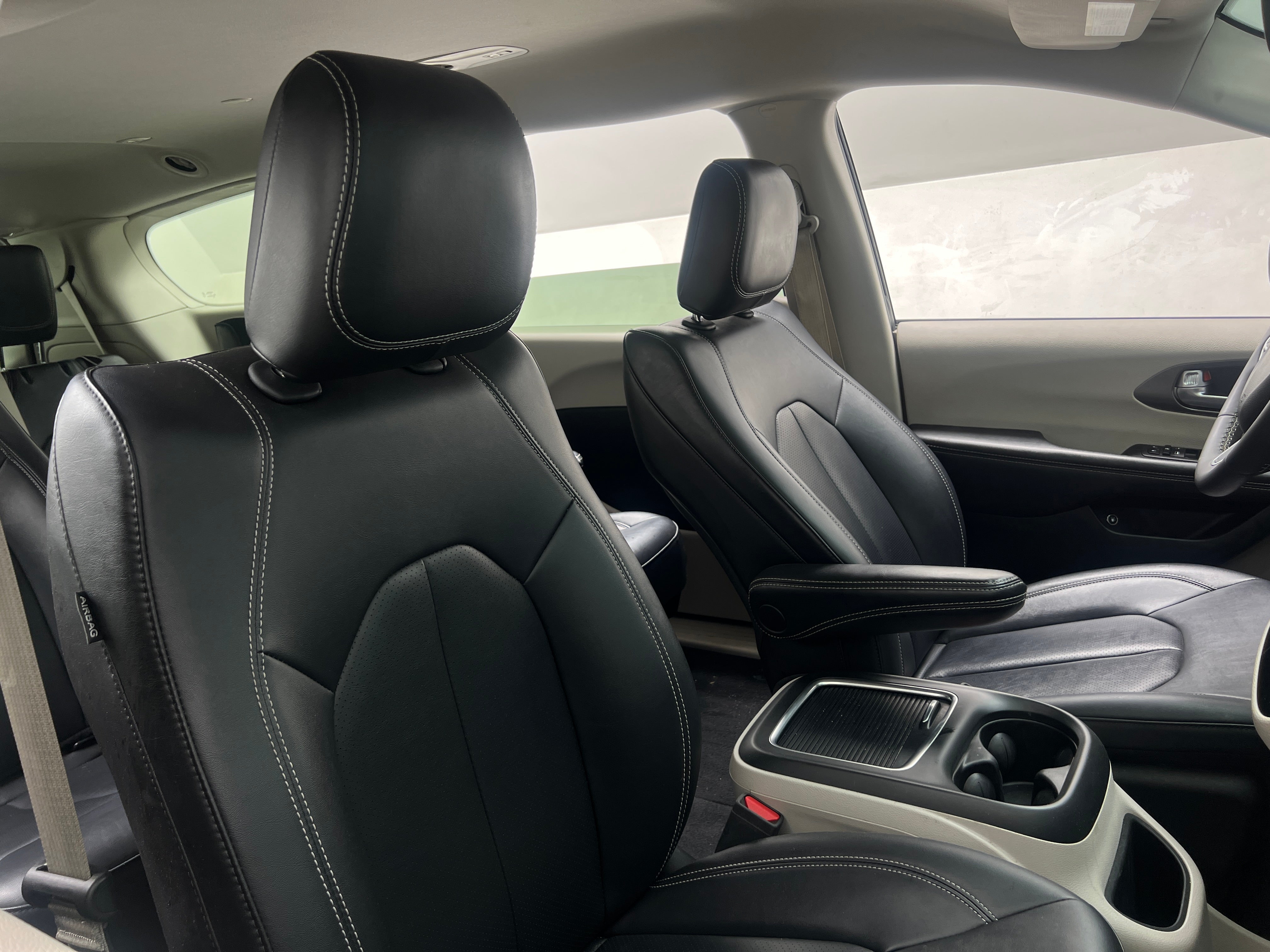 2024 Chrysler Pacifica PHEV