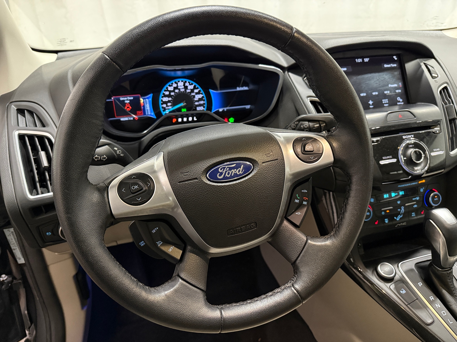 Thumbnail: 2017 Ford Focus - 4