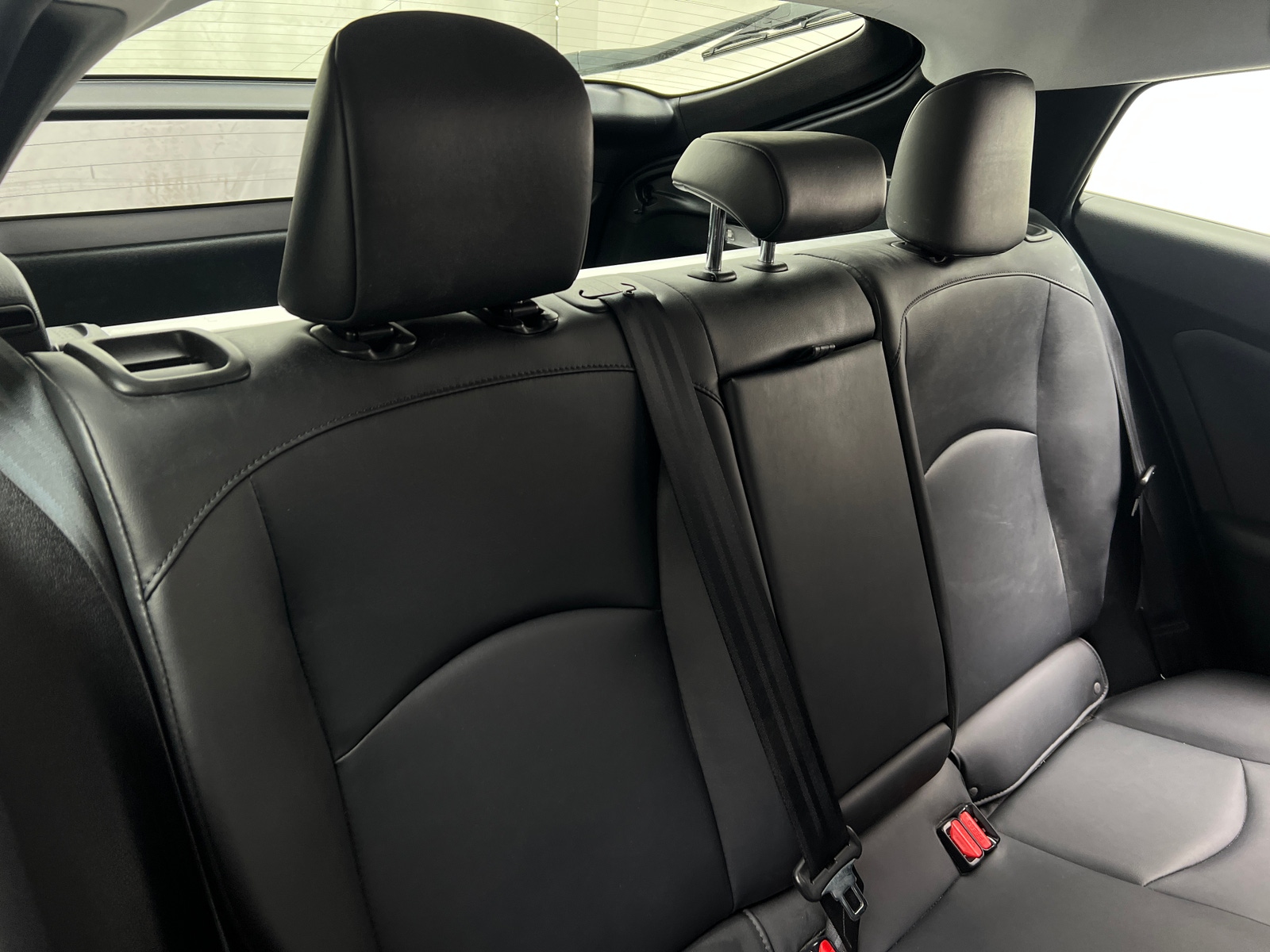 Thumbnail: 2017 Toyota Prius - 5