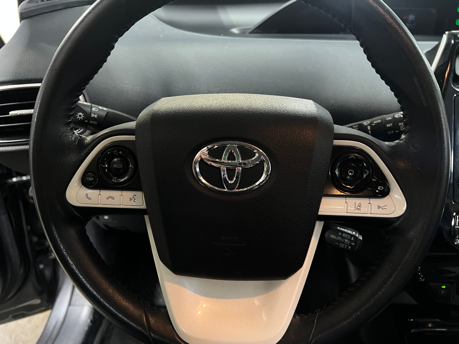 Thumbnail: 2017 Toyota Prius - 4