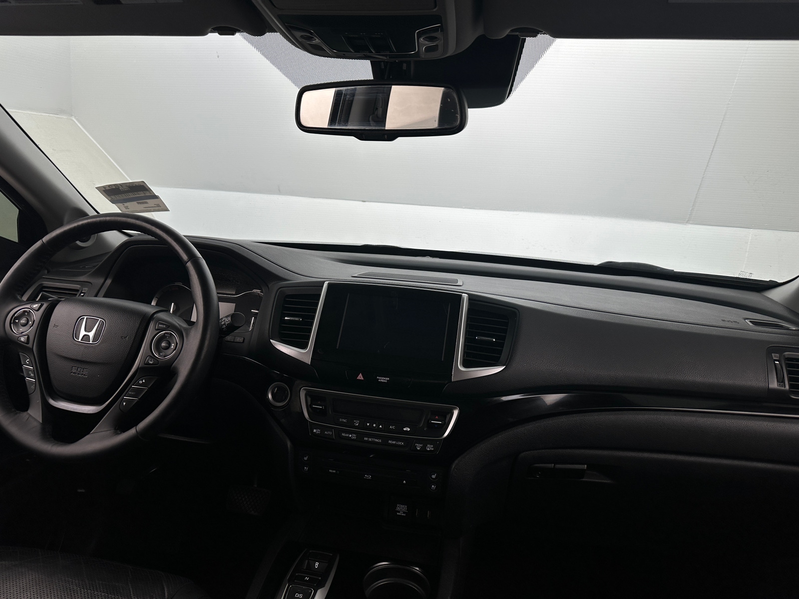 Thumbnail: 2016 Honda Pilot - 2