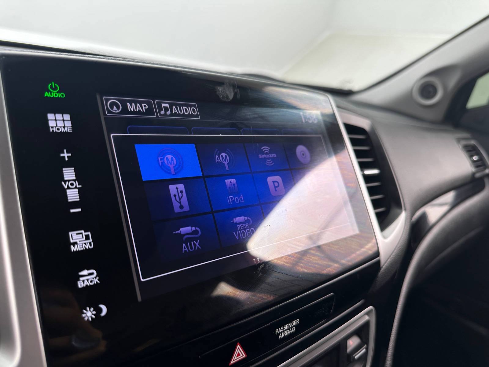 Thumbnail: 2016 Honda Pilot - 3