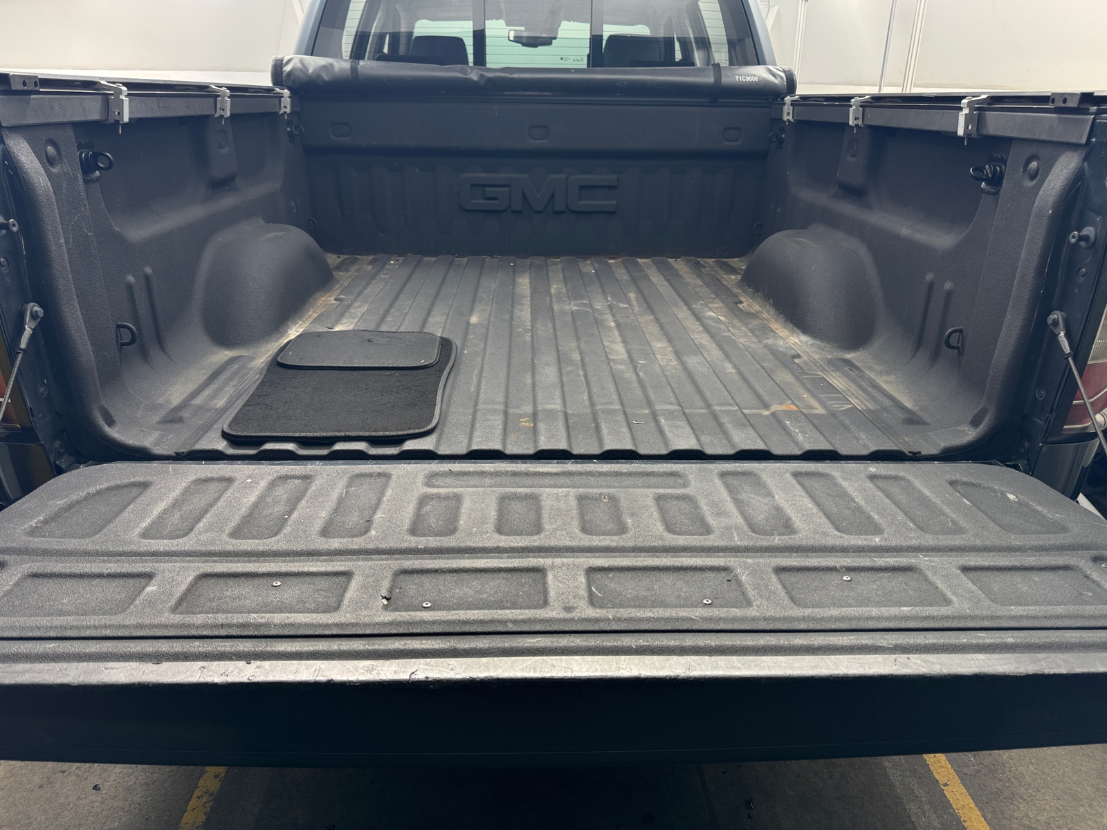 Thumbnail: 2018 GMC Sierra 1500 - 6