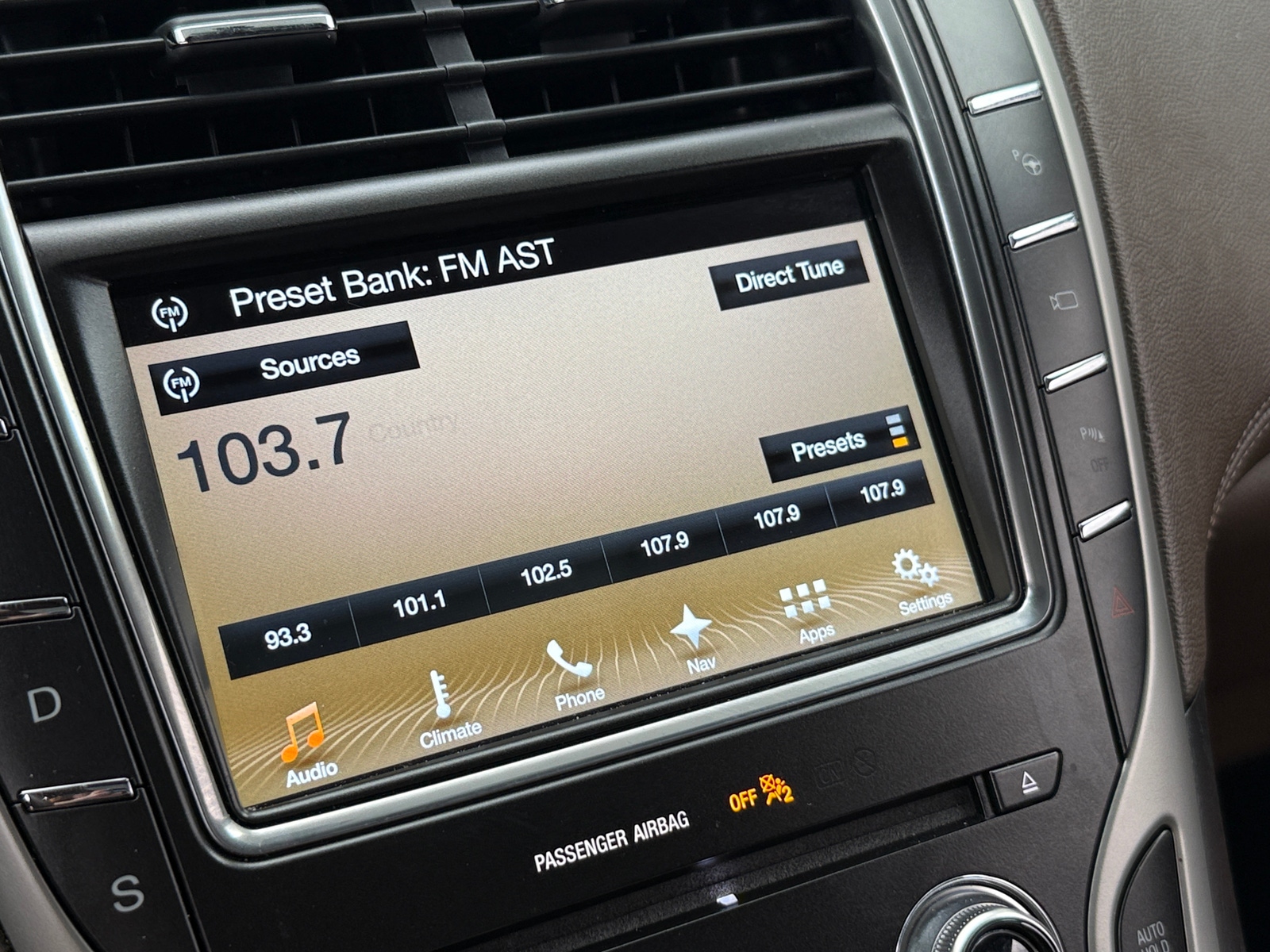 Thumbnail: 2018 Lincoln MKX - 3