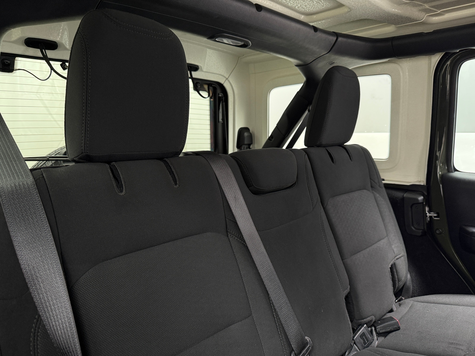 Thumbnail: 2021 Jeep Wrangler - 6