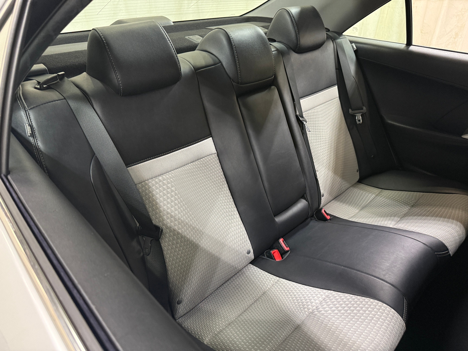 Thumbnail: 2014 Toyota Camry - 6