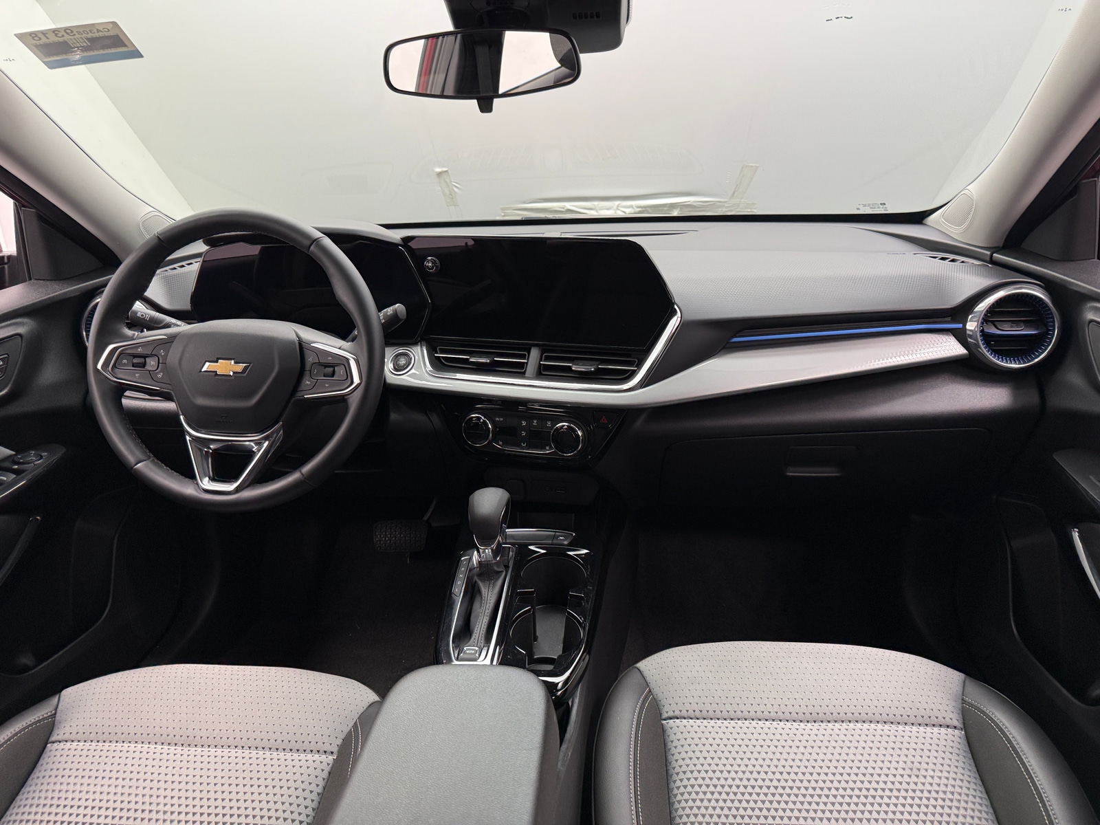 Thumbnail: 2025 Chevrolet Trax - 3