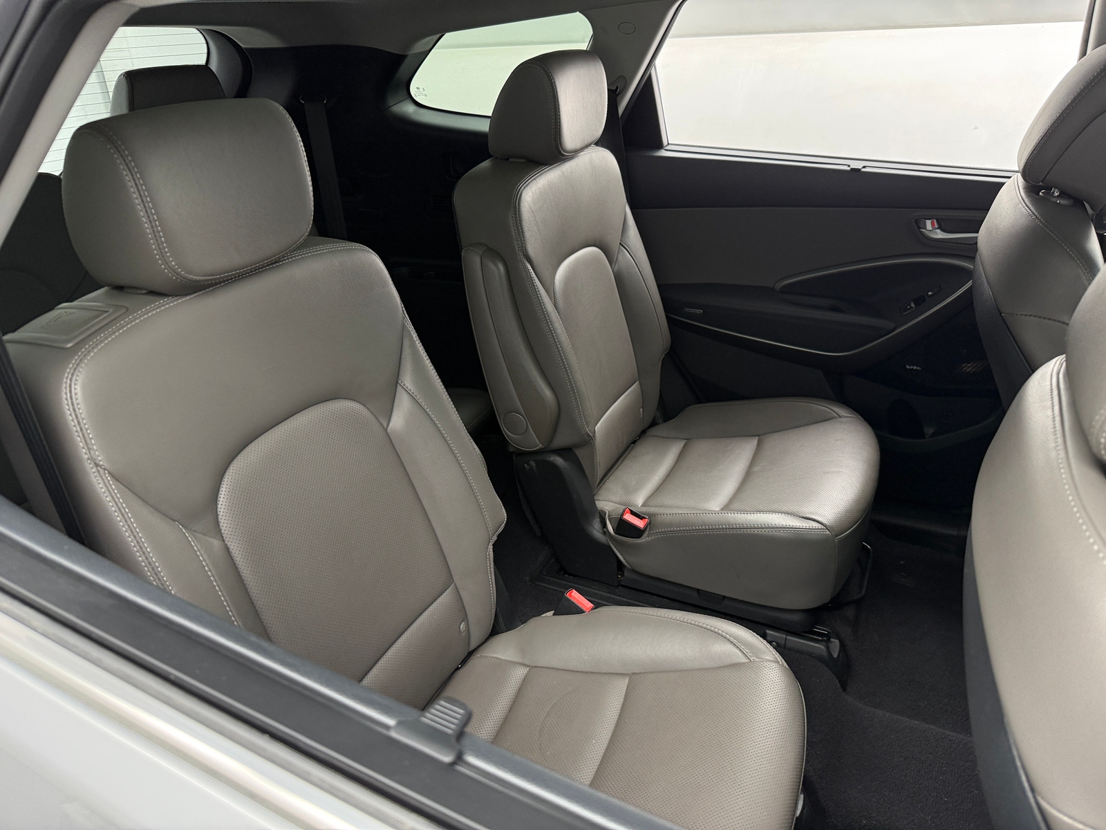 Thumbnail: 2017 Hyundai Santa Fe - 5