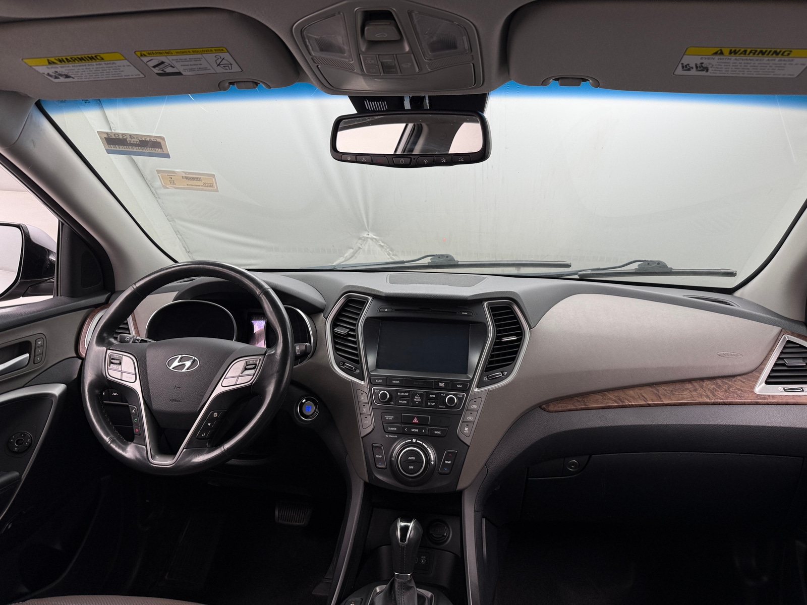 Thumbnail: 2017 Hyundai Santa Fe - 2