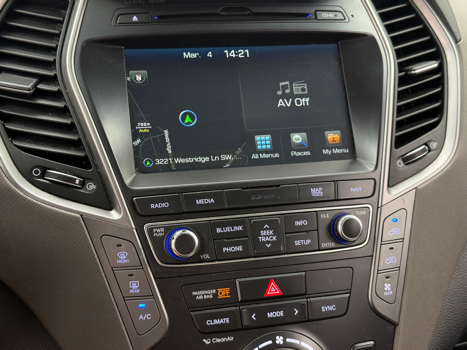 Thumbnail: 2017 Hyundai Santa Fe - 3