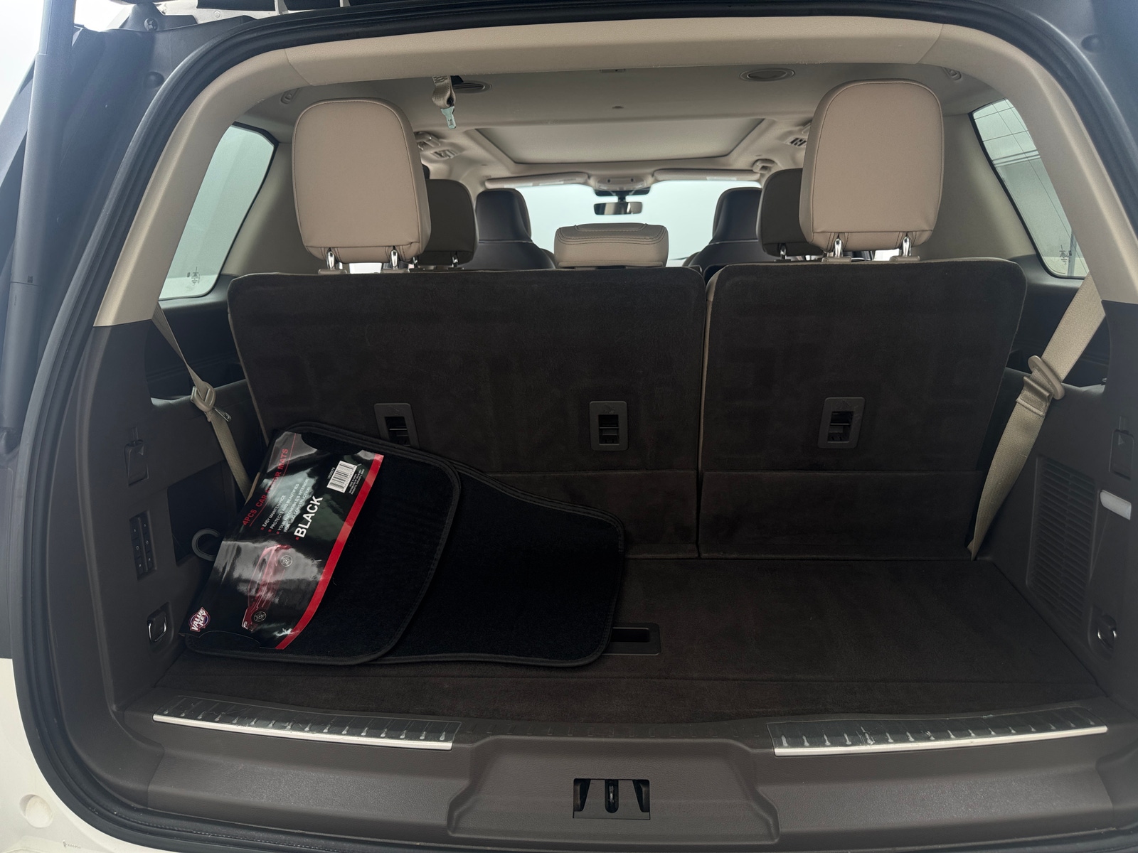 Thumbnail: 2022 Lincoln Navigator - 6