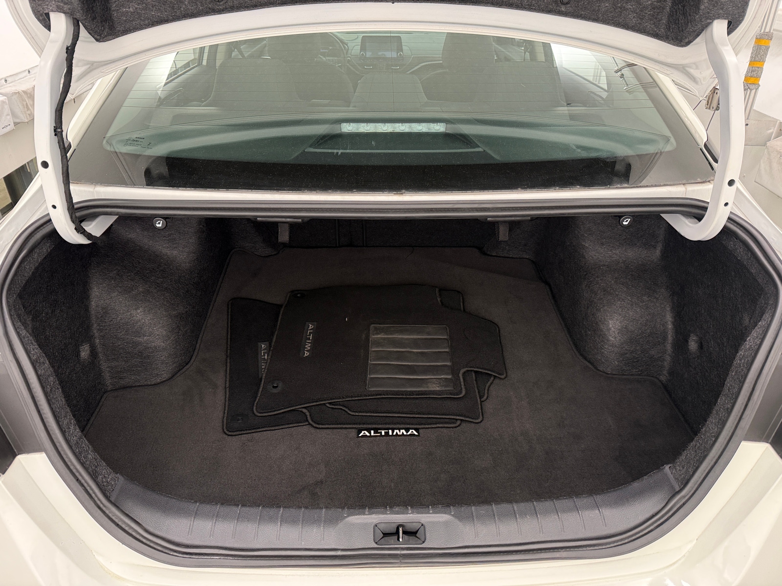 Thumbnail: 2025 Nissan Altima - 7