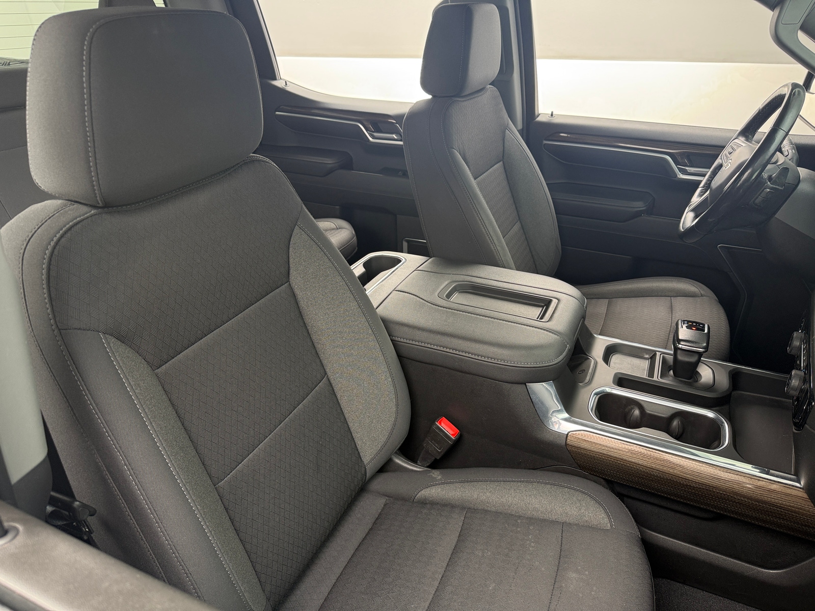 Thumbnail: 2022 Chevrolet Silverado 1500 - 2