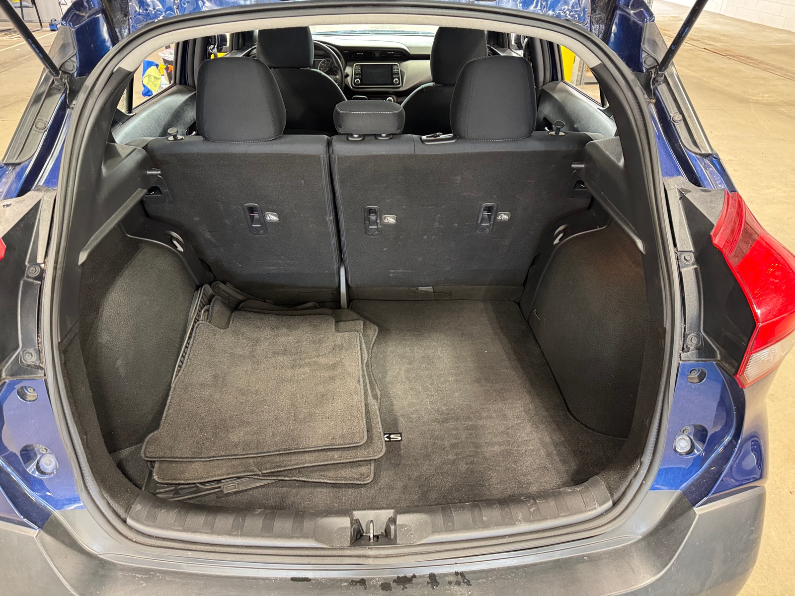 Thumbnail: 2018 Nissan Kicks - 7