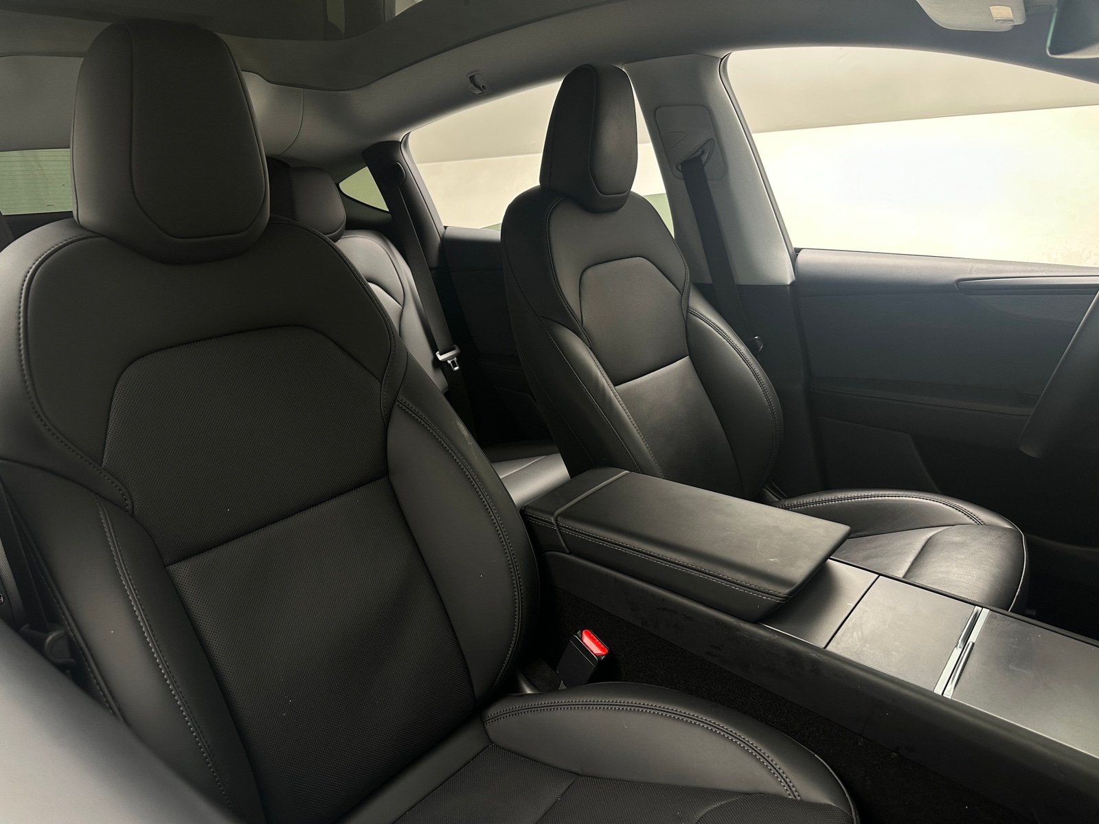 Thumbnail: 2026 Tesla Model Y - 2