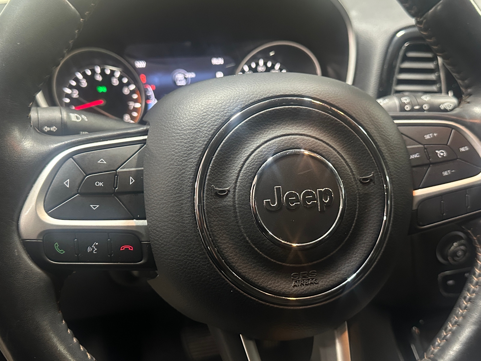 Thumbnail: 2019 Jeep Compass - 4