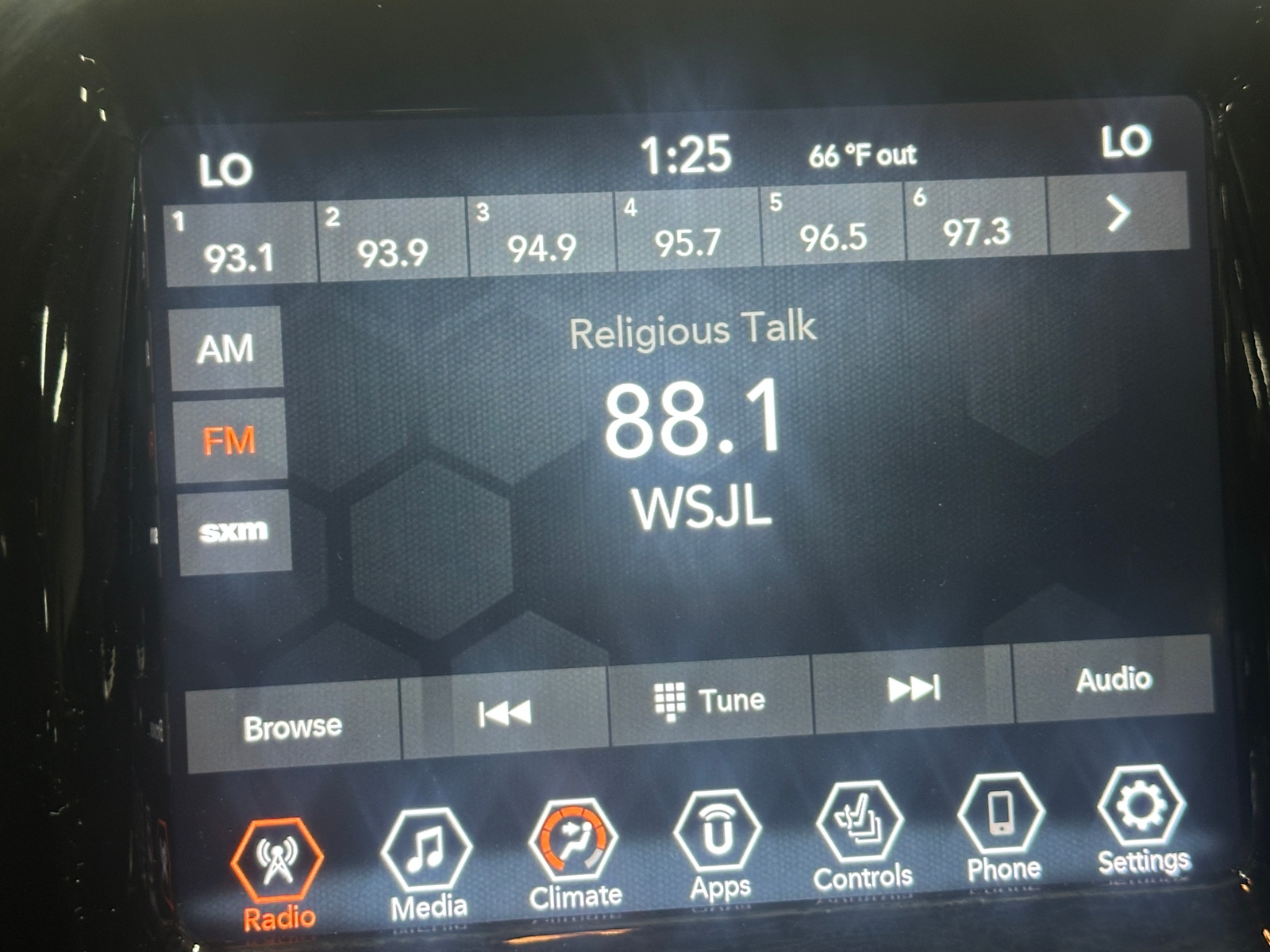 Thumbnail: 2019 Jeep Compass - 3