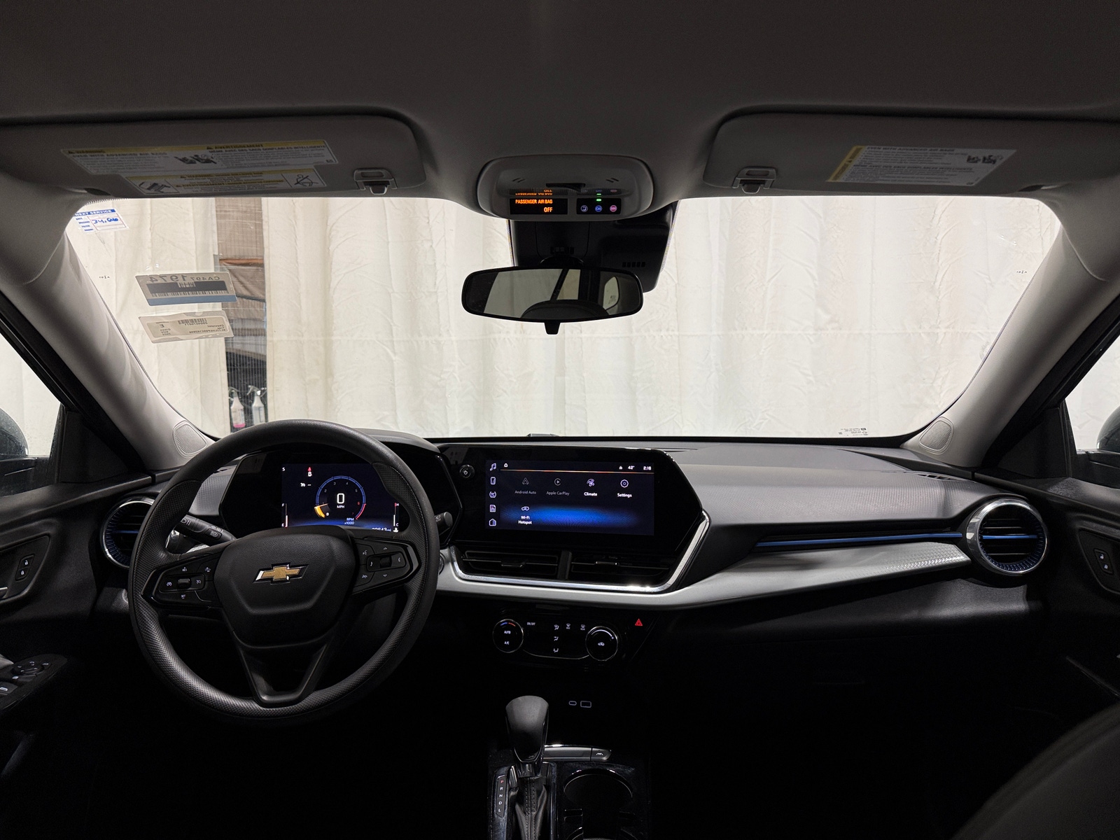 Thumbnail: 2025 Chevrolet Trax - 3