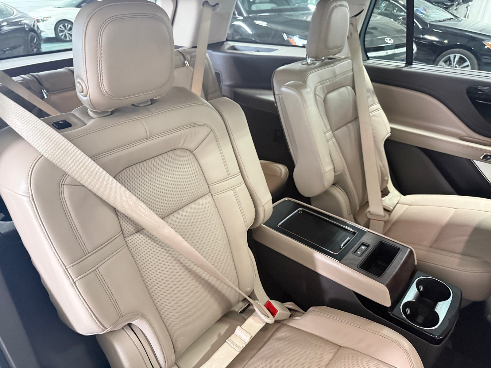 Thumbnail: 2020 Lincoln Aviator - 5