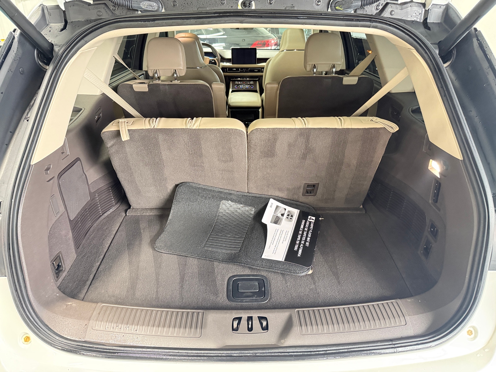 Thumbnail: 2020 Lincoln Aviator - 6