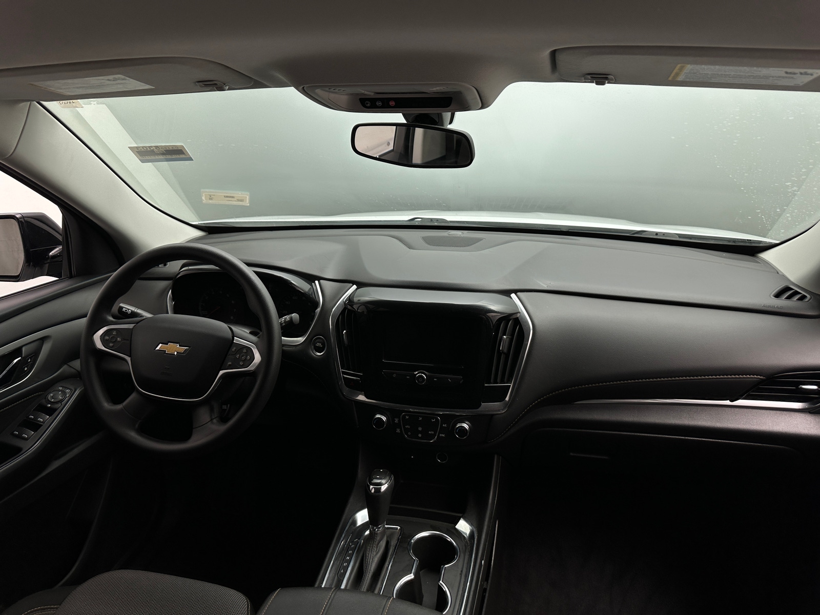 Thumbnail: 2020 Chevrolet Traverse - 3