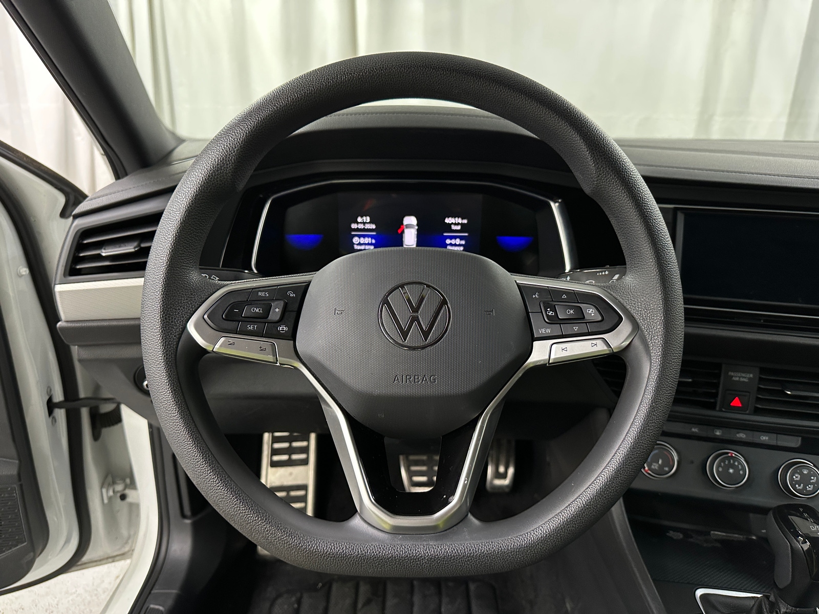 Thumbnail: 2023 Volkswagen Jetta - 5