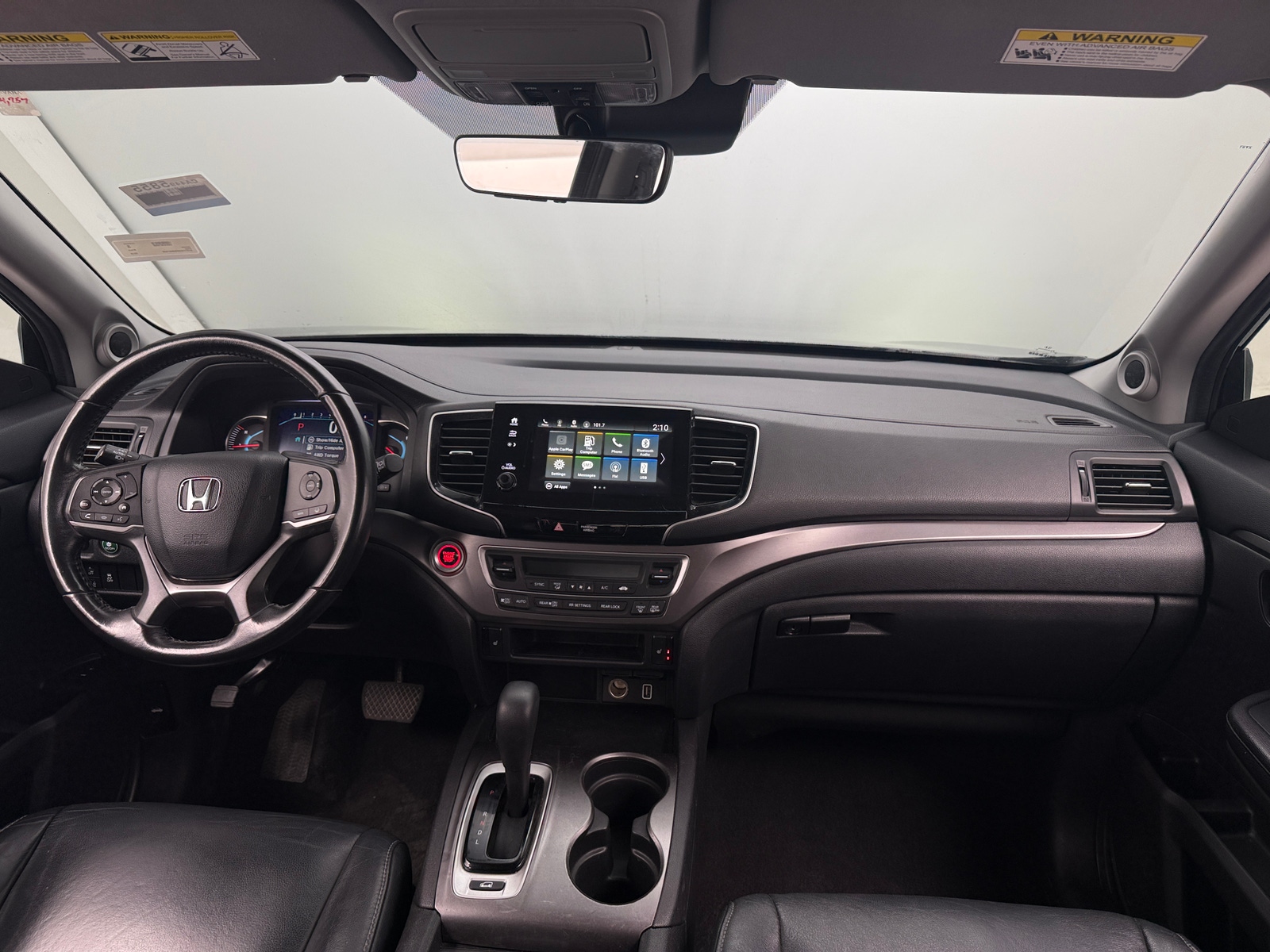 Thumbnail: 2019 Honda Pilot - 2