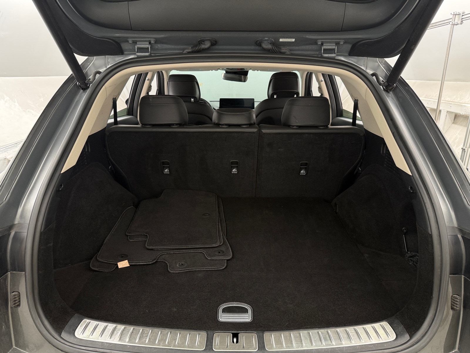 Thumbnail: 2025 Genesis GV70 - 6