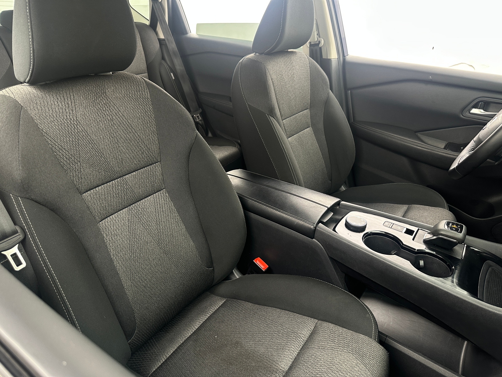 Thumbnail: 2025 Nissan Rogue - 2