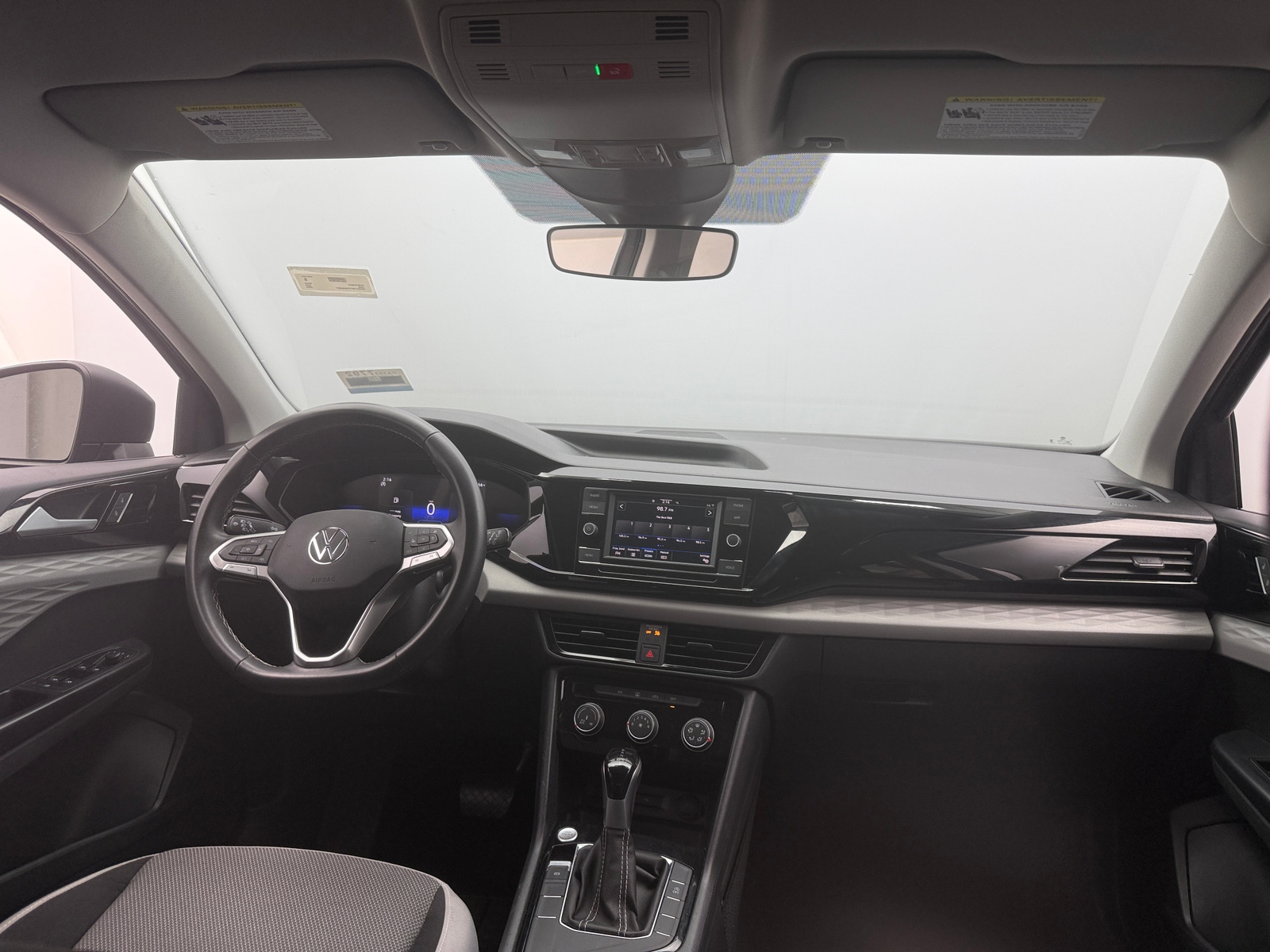 Thumbnail: 2023 Volkswagen Taos - 3