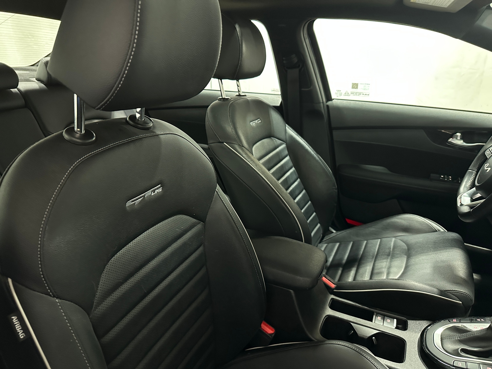 Thumbnail: 2022 Kia Forte - 2