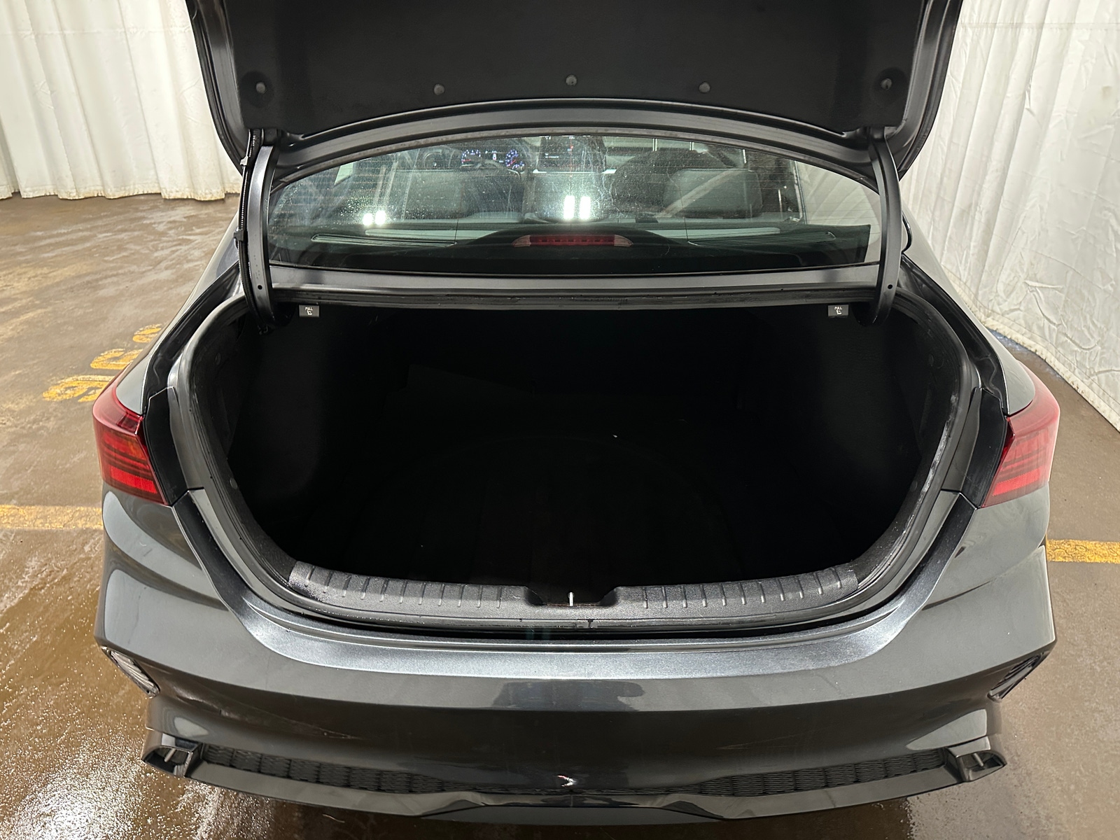 Thumbnail: 2022 Kia Forte - 7