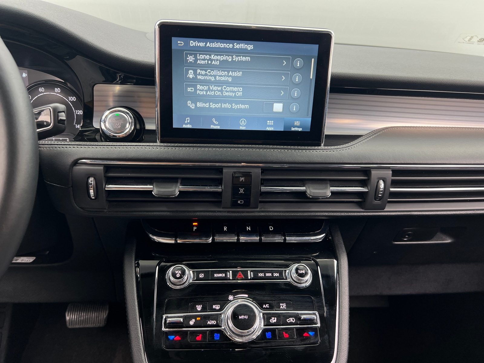 Thumbnail: 2022 Lincoln Corsair - 3