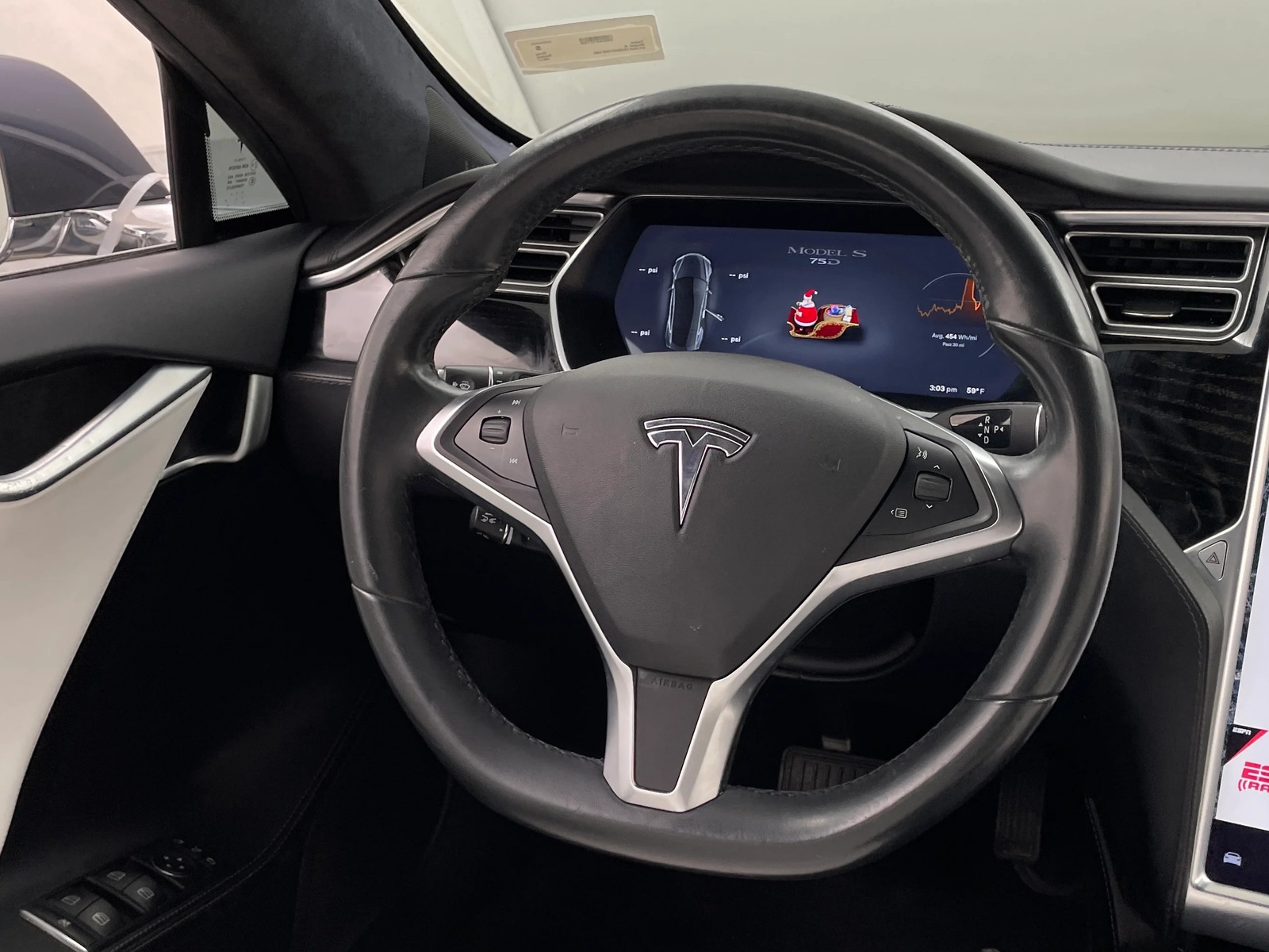 Thumbnail: 2017 Tesla Model S - 4