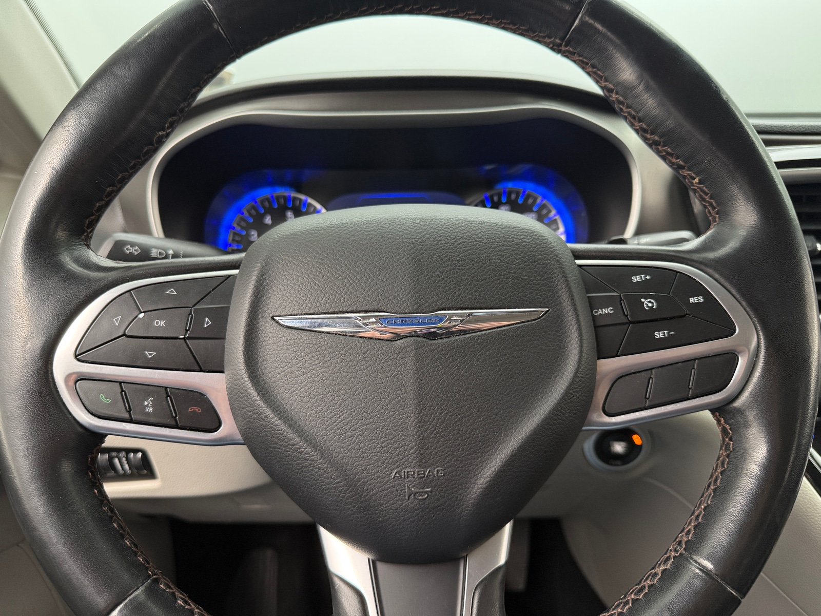 Thumbnail: 2020 Chrysler Pacifica - 4