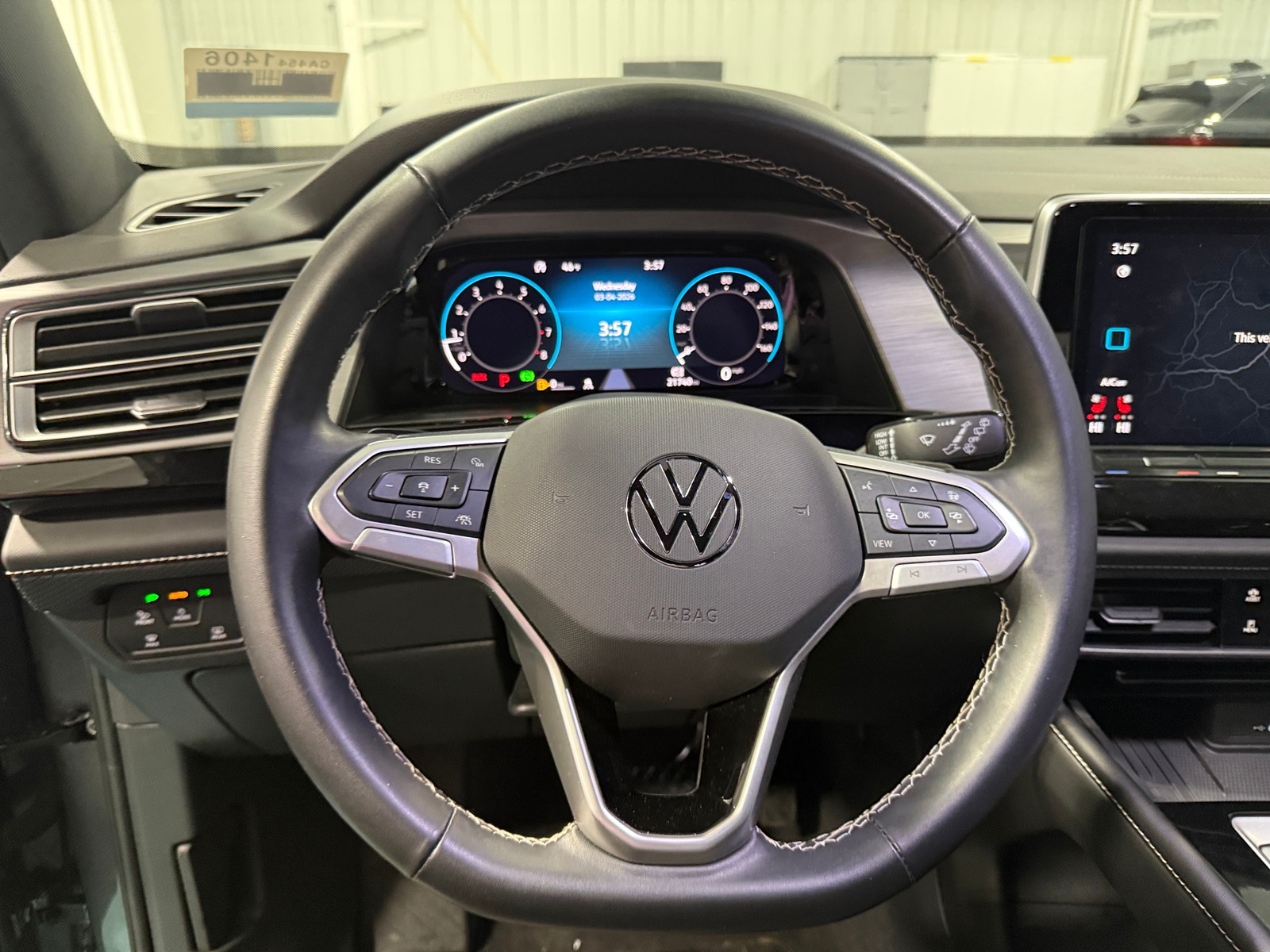 Thumbnail: 2025 Volkswagen Atlas - 4