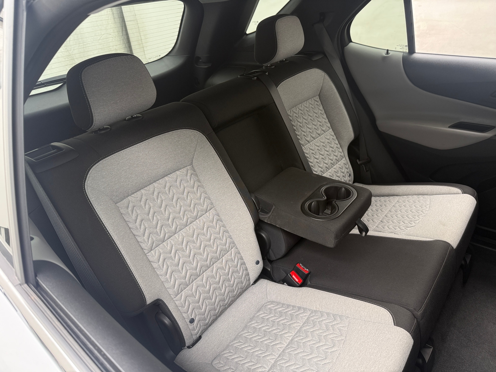 Thumbnail: 2022 Chevrolet Equinox - 6