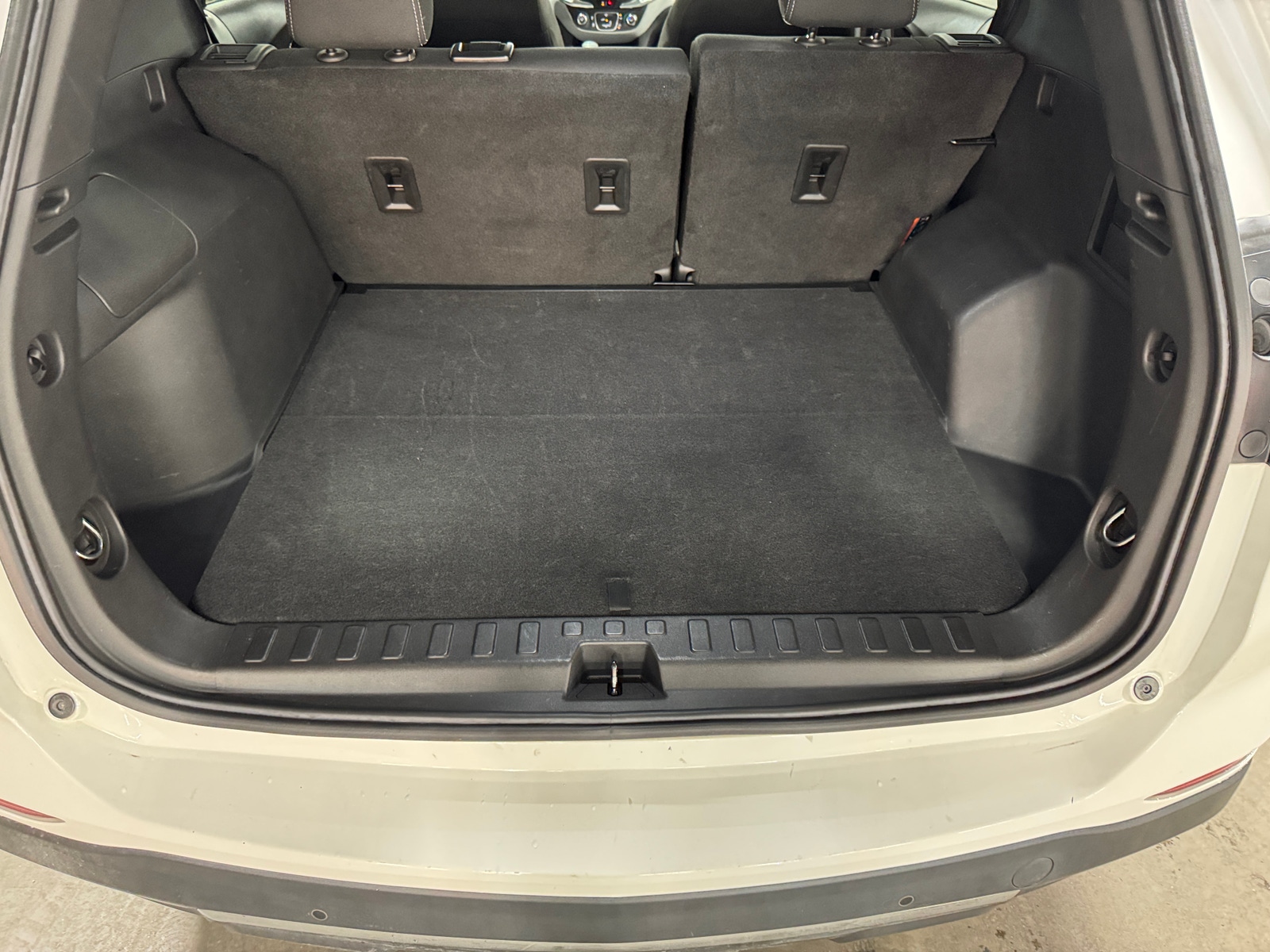 Thumbnail: 2022 Chevrolet Equinox - 7